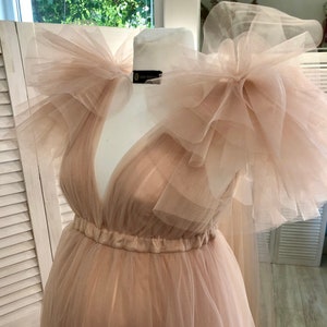 Różowa sukienka ciążowa na sesję zdjęciową Sukienka na baby shower Suknia ciążowa Różowa długa sukienka ciążowa Długość do podłogi Różowa sukienka