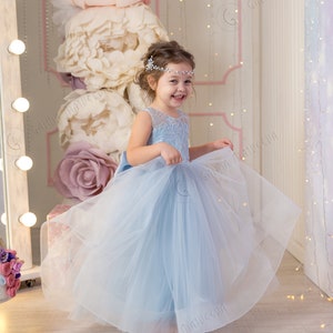 Blue Flower Girl Dress V-neckline Back Bow First Birthday Dress Sky Blue Tutu Dress Wedding party Bridesmaid Blue Tulle Lace Girl Dress