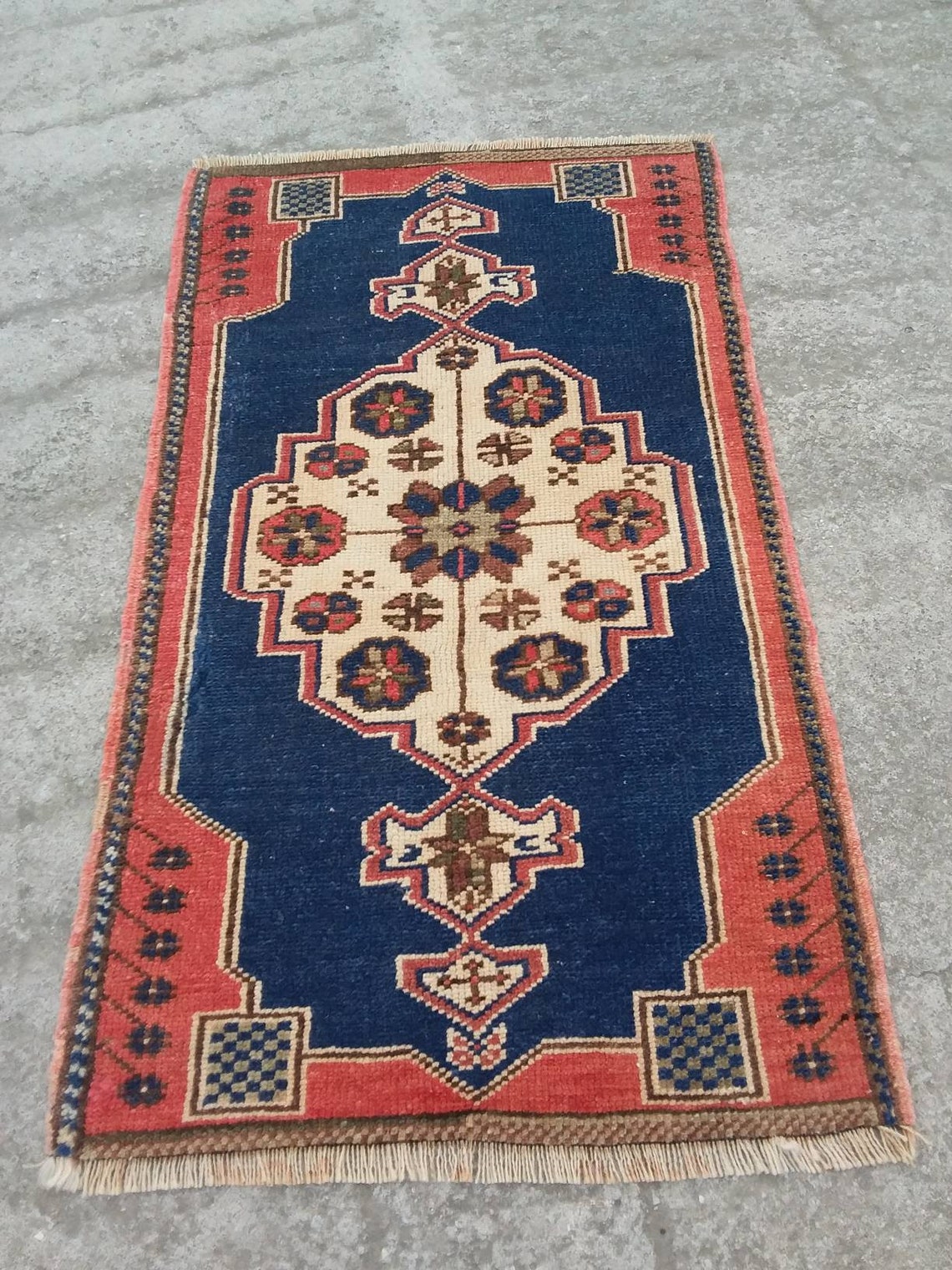Small Vintage Bedside Rug Small Oushak Rug FREE SHIPPING Etsy