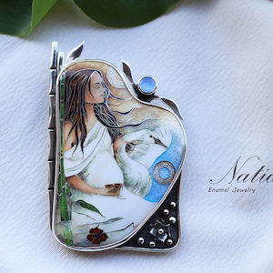 Pregnant woman with a swan / Fire cloisonne enamel brooch-pendant / Wearable art jewelry for her / Pendant for necklace / Gift For mom