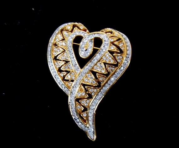 Beautiful Vintage Rhinestone Heart Pin/Brooch - image 1