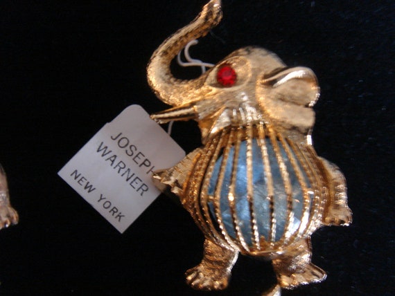 Vintage Rhinestone ( Republican) RNC Elephant Pin signed Warner