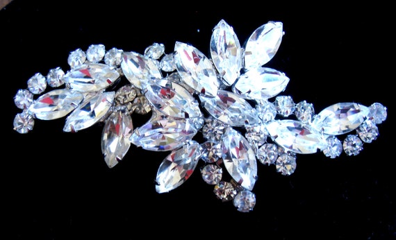 Large Vintage Juliana Crystal Rhinestone Pin / Br… - image 2