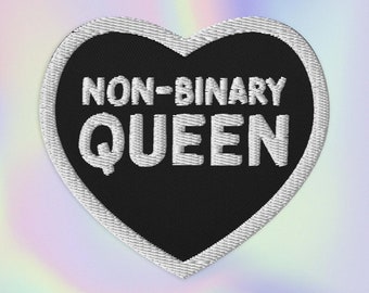 Non-Binary Queen - Gestickter Aufnäher; Bügelbild Pride Patch