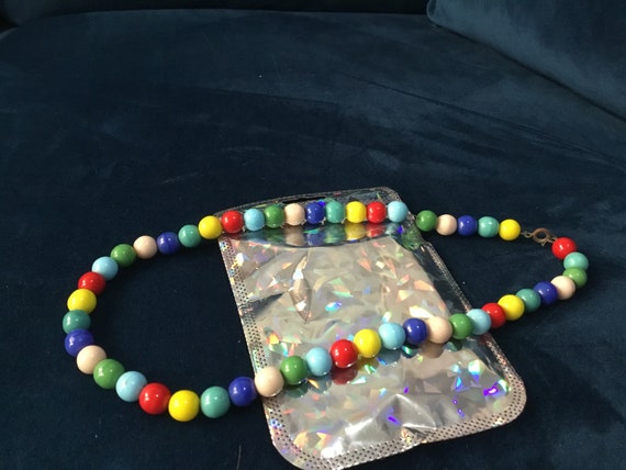 vintage colored glass necklace 8 inch