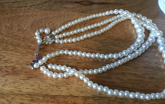 Vintage faux pearl necklace triple strand 8 inch fastened