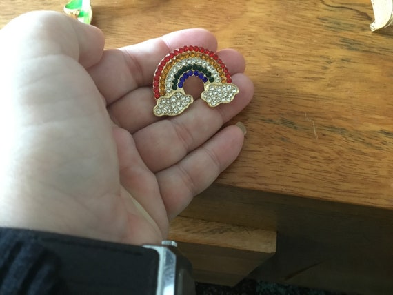 Rainbow crystal brooch
