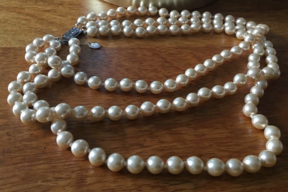 Vintage franklin mint faux pearl necklace