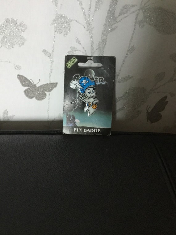 Casper as pirate vintsge glow in dark pin badge