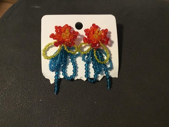 flower beaded earrings