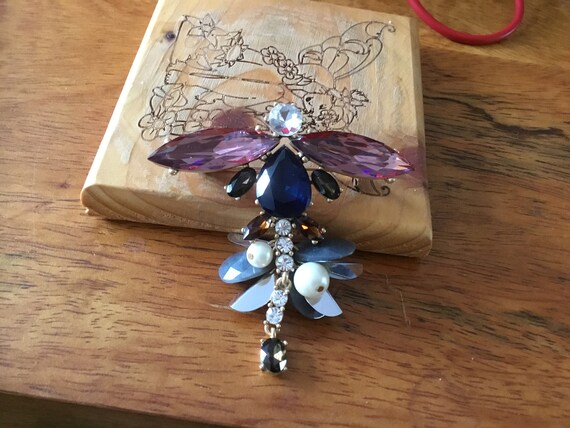 Vintage large flying insect brooch 1950s glass and beads and paste stones