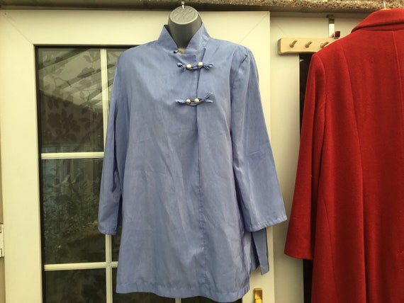 Vintage ladies chinese style blue longline shirt size 18 padded shoulders