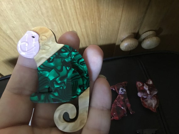 Acrylic monkey brooch green tone
