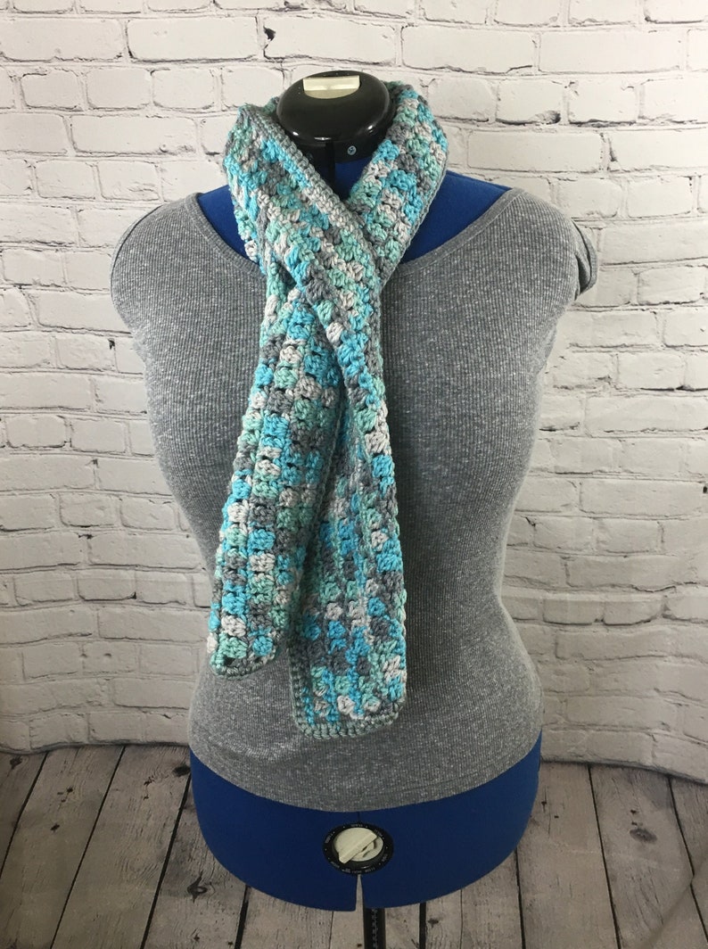 Crochet Keyhole Scarf Pattern image 1