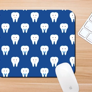 Animated White Teeth Smile Dentist Mousepad
