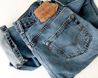 VINTAGE LEVI 501 BoyFriend Jeans | Levi 501s 32x34 | Naturally Distressed Vintage Levi 501s