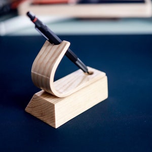 Stylish Pen Stand Display Wooden Desk Accessories