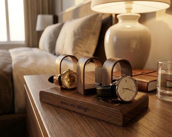 Supporto triplo per orologi in noce personalizzato, porta orologi inciso, espositore per 3 orologi, supporto per orologi in legno, regalo personalizzato per lui e per lei