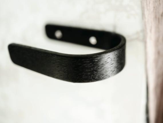 Black holdbacks discount