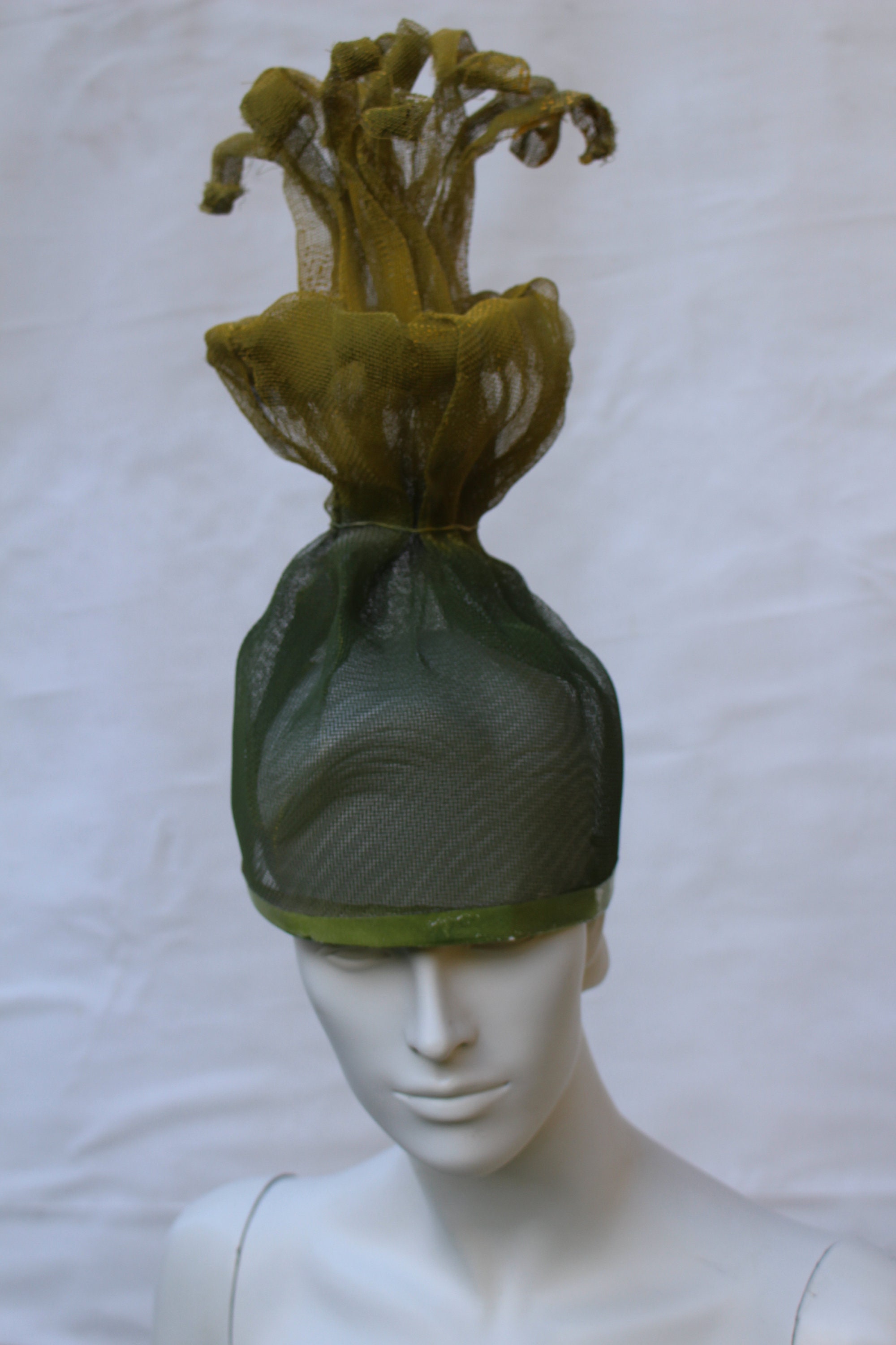 Crazy Hat, Aluminium Mesh Hat, Crazy Hat Day Hat, Sea Anemone Hat, Art ...