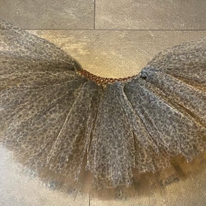 Tutú de tul con estampado de leopardo hecho a mano: falda de animal, disfraz para el Día Mundial del Libro