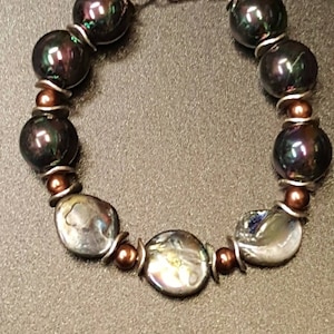 Mother of Perl Bracelet, Perl shell Bracelet,  Beaded Bracelet