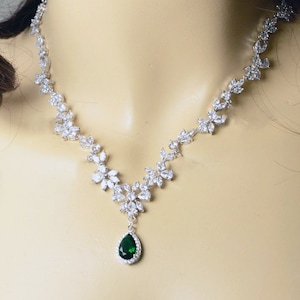 CUSTOM COLOR ,Bridal Jewelry Set, Necklace and Earrings Set,Bride ,bridesmaid gifts ,emerald green jewelry , emerald earrings, prom jewelry