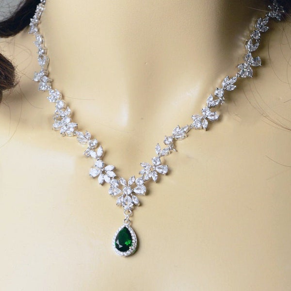 CUSTOM COLOR ,Bridal Jewelry Set, Necklace and Earrings Set,Bride ,bridesmaid gifts ,emerald green jewelry , emerald earrings, prom jewelry