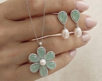 Mint Green Flower Necklace  Pearl Drop Earrings , Botanical Jewelry Set, Statement Floral Pendant,Romantic Wedding Jewelry, Anniversary gift