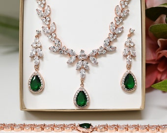 Emerald green Bridal Necklace Set  Wedding Earrings prom jewelry  Gold Jewelry Set  bride groom mother   Quinceanera prom bridesmaid gift