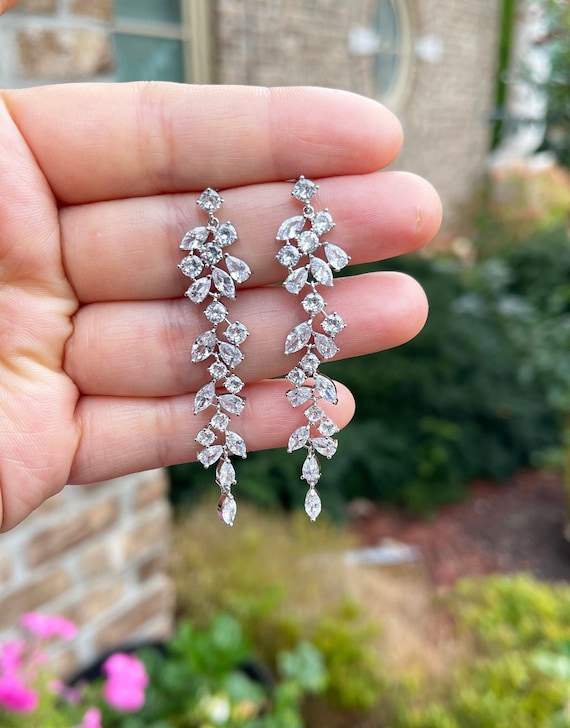 Luxurious Crystal Drop Earrings – Shop At Home Bride