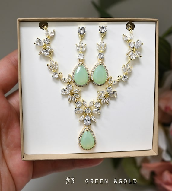 Flower Necklace with Swarovksi (R) Crystals Set in Sterling Silver Light Green Flower Necklace with Swarovksi (R) Crystals Set in Sterling Silver Light Green