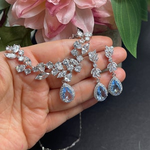 Light blue #8 dusty blue pale Bridal Wedding Jewelry bridesmaid gift Jewelry Crystal Bracelet Earrings necklace Mother bride groom svine1