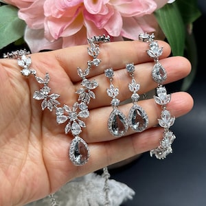 gray black gray charcoal Bridal Jewelry set Earrings Necklace bracelet Wedding Jewelry bridesmaid gifts silver Custom mother bride groom 3L
