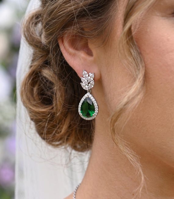 green dress jewelry ideas Emerald Crystal necklace earrings bracelet matching set : Bridal, Bridesmaid Gift svine1 high neck wedding dress