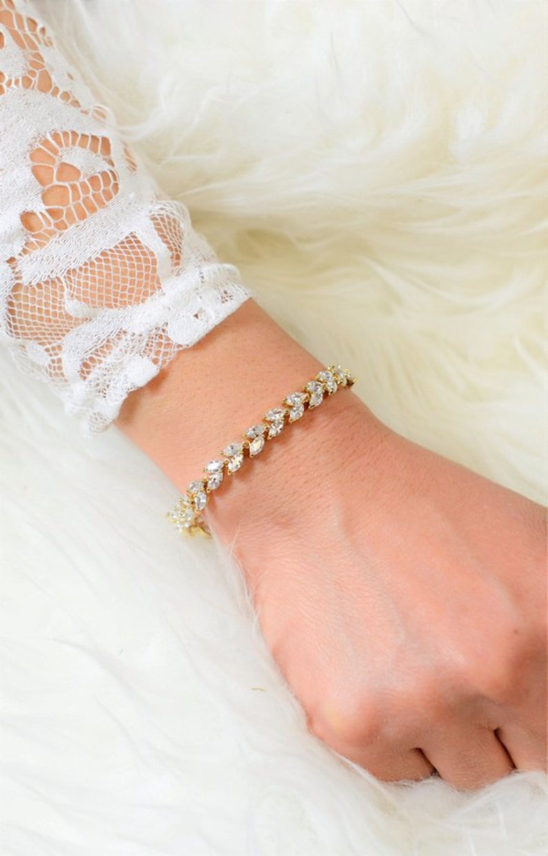 Fresh water pearl Personalized rose Gold Bridesmaid Gift Set Bridesmaid Earrings bracelet Bridesmaid Jewelry Bridal Jewelry Bridesmaid