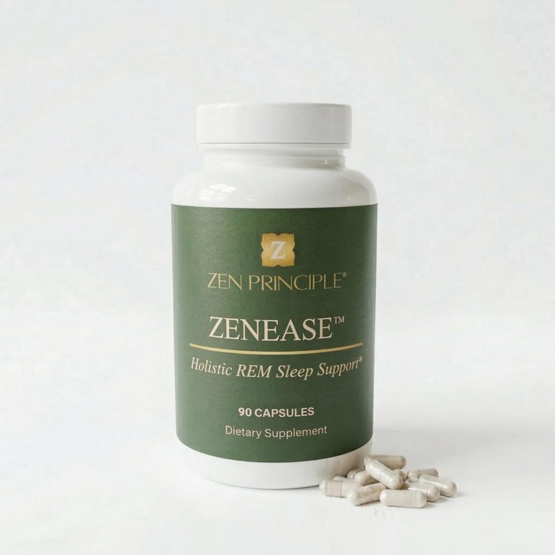 Peut inclure: Une bouteille blanche avec une &eacute;tiquette verte portant l'inscription "ZEN PRINCIPLE" et "ZENEASE Holistic REM Sleep Support". La bouteille contient 90 g&eacute;lules, un compl&eacute;ment alimentaire. Une petite pile de g&eacute;lules est &agrave; c&ocirc;t&eacute; de la bouteille.