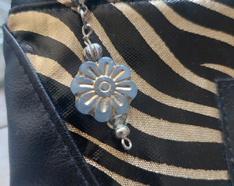 Dainty daisy flower zipper pull, Floral zipper charm, Zipper pulls for purses, Handbag charms, Blue zipper pull