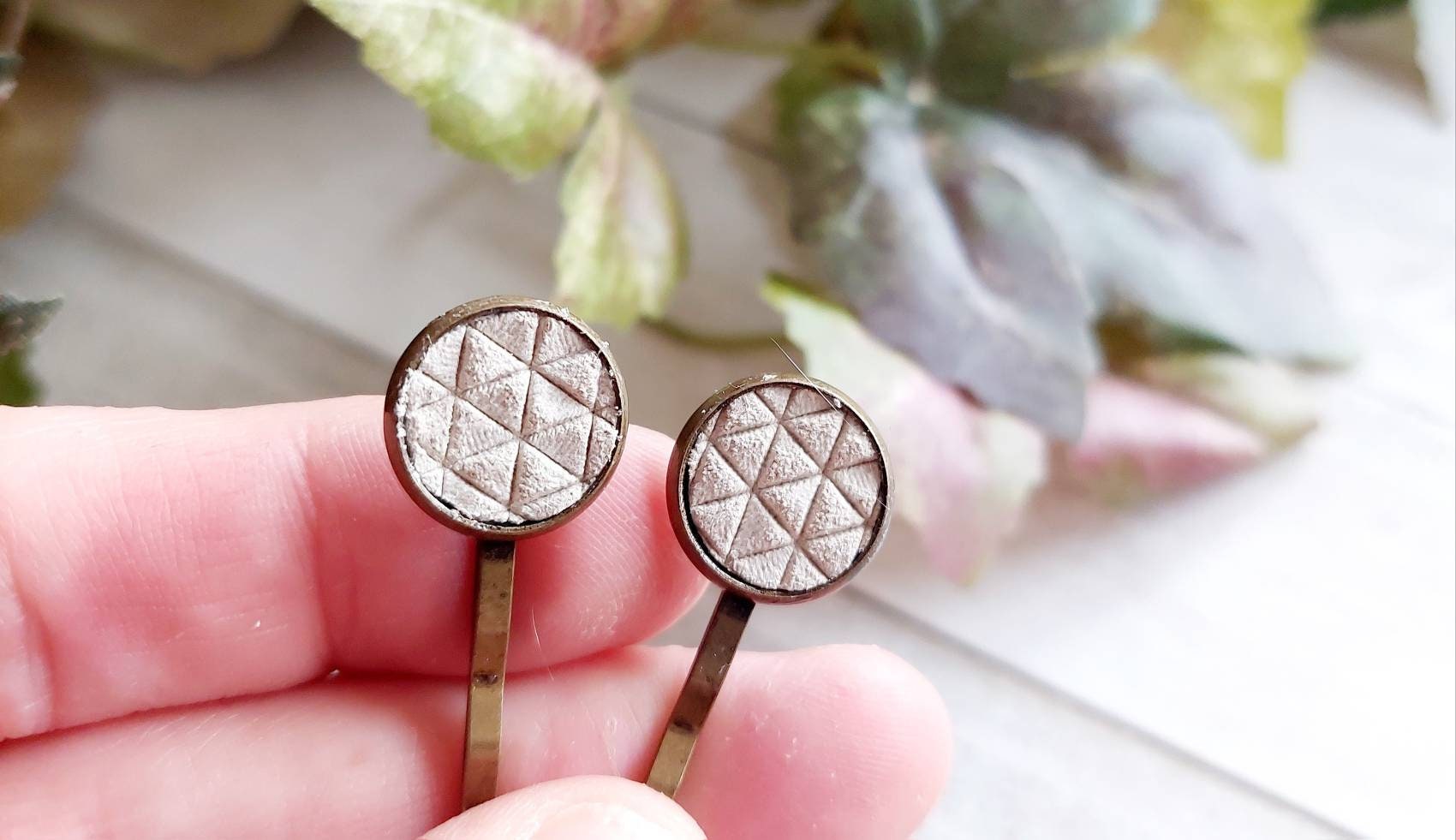 3 Sets Recycled Leather Bobby-pins Trio main image 2