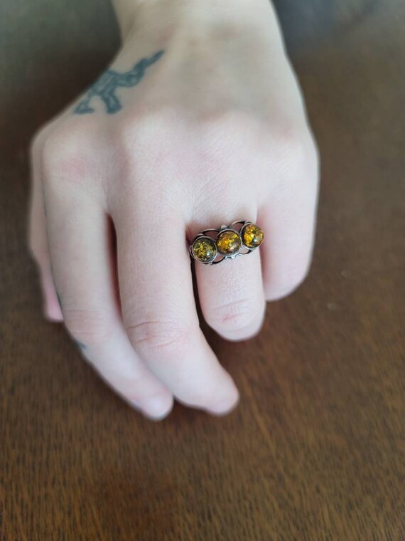 Green Amber & silver ring - image 10