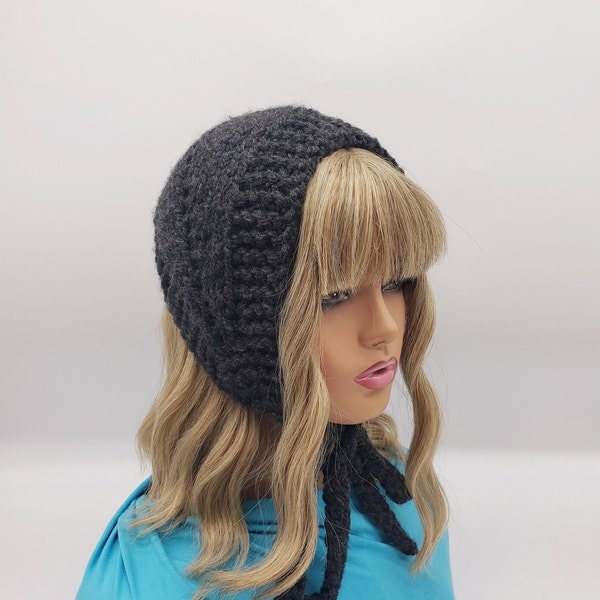 Woman Dark Gray Bonnet. Chunky knit Hand Knit Retro Wool Hat. Vintage 1950s. Bonnet with ties. Hand Knit Retro Wool Hat.