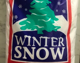 PK Green Instant Magic Snow 10 Grams Realistic Christmas Decorative Fake Snow PK Green Instant Magic Snow 10 Grams Realistic Christmas Decorative Fake Snow