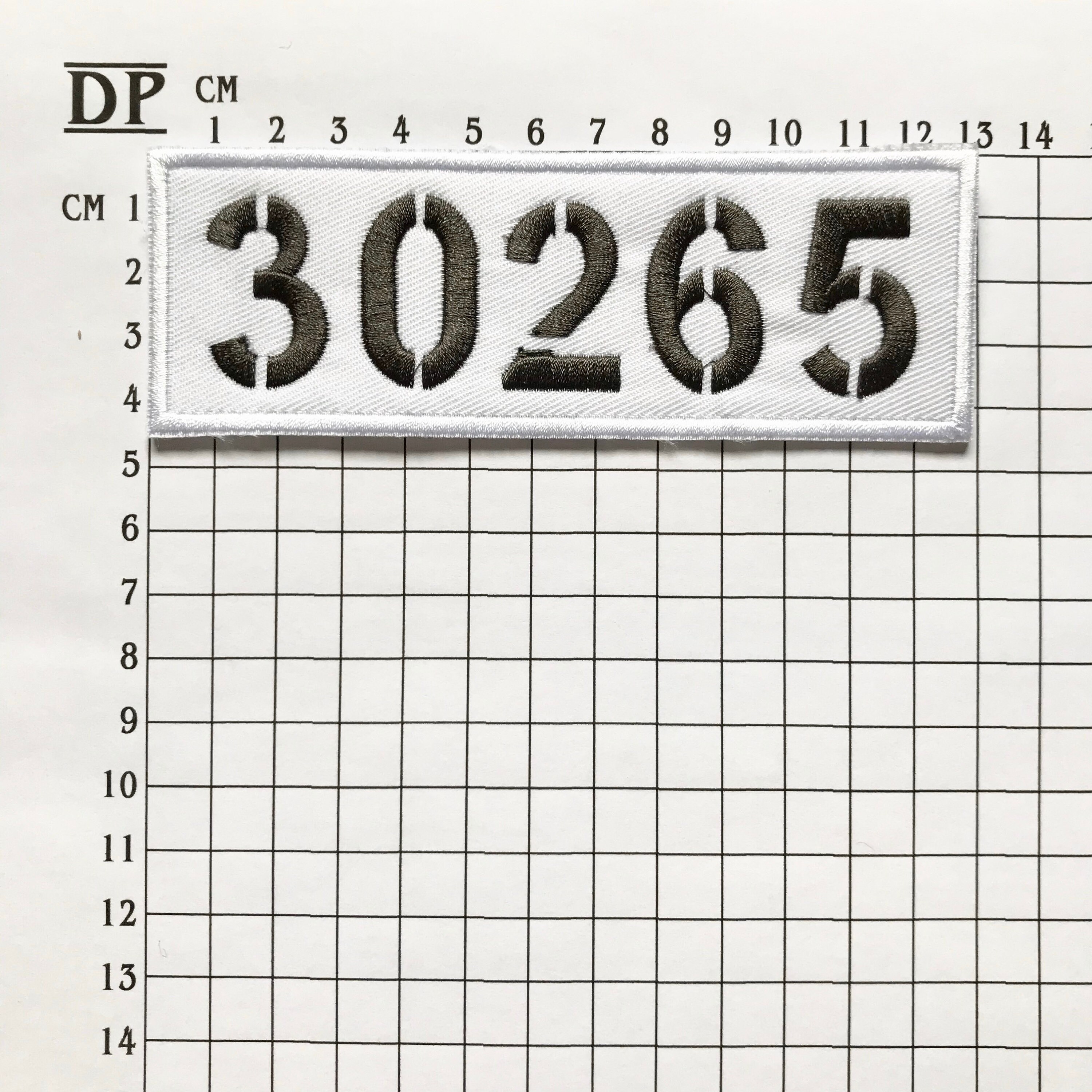 Toppa Termoadesiva Ricamata Numero 5 – Misura 4,8x4,8 Cm, Per Personalizzare E Riparare Abiti
