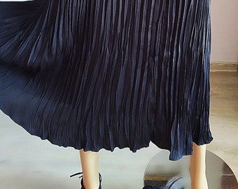 Pleated Black Long Skirt