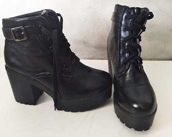 Platform Boots Black/Lacing Boots/Heigh Shoes