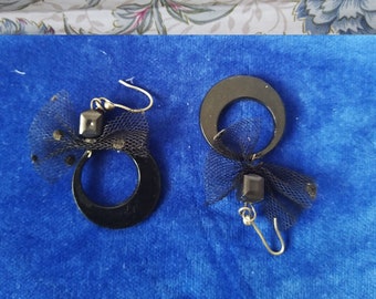 Plastic Black Earring with Tulle