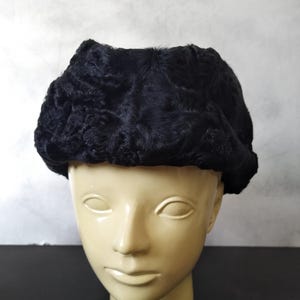 Black Vintage Hat with Ribbon