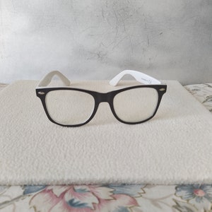 Black and White Eyeglasses/UV Protection Cat.1