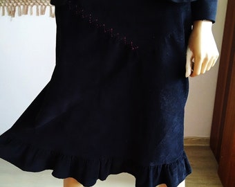 Black Corduroy Skirt/Cotton/Chassé Croisé/France/Embroidered Red
