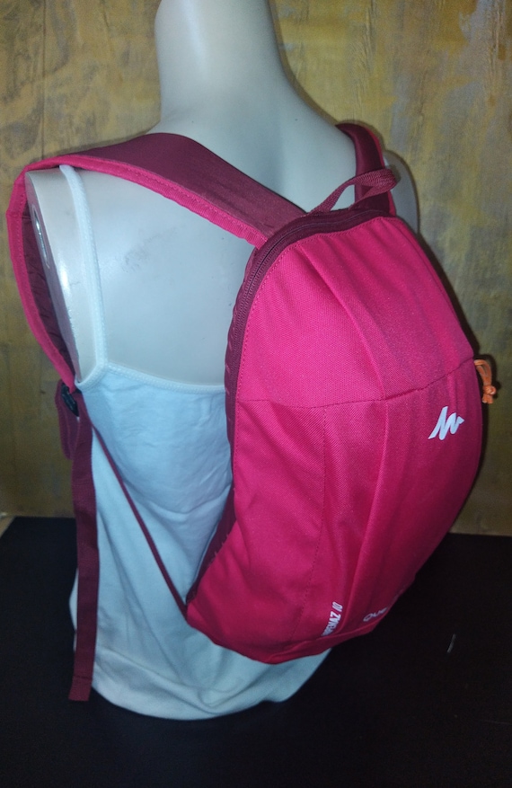 Quechua backpack canada hotsell